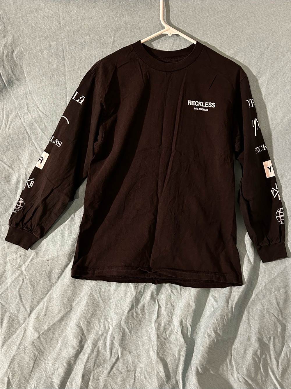Young & Reckless Long Sleeve Tee Black Medium Sleeve Logos Graphic Streetwear